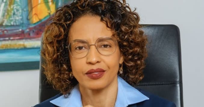 Cap-Vert | Coris Holding installe sa nouvelle équipe pour relancer la BCA Mercredi 4 mars, l’institution financière burkinabè a annoncé la nomination de la banquière cap-verdienne Herminalda Modesto Rodrigues à la présidence de la Commission exécutive de la Banco Comercial do Atlântico (BCA), un poste équivalent à celui de Directrice générale.