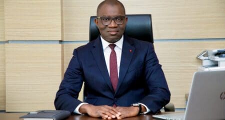 Invité sur le plateau de la «Nouvelle Chaîne Ivoirienne (NCI),» il a précisé que ce programme vise à l’amélioration de la qualité de l’électricité, à travers la modernisation et le renforcement du réseau de distribution, rapporte notre confrère Sika finance. 