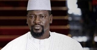 La Guinée se dote d’un nouveau cap économique à long terme. Avec l’adoption de la Loi de plan 2026-2040 et de la Loi-programme 2026-2030, le gouvernement inscrit désormais l’action publique dans un cadre structuré visant la valorisation durable des ressources naturelles et la transformation de l’économie nationale.