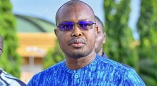 Burkina Faso | Secteur extractif : un apport historique de 600 milliards de FCFA pour le Trésor public Le secteur minier confirme son rôle de poumon économique du Burkina Faso. Les chiffres publiés par l’ITIE sont sans appel : 612 milliards de francs CFA (soit environ 1,07 milliard de dollars) ont été injectés dans les caisses de l’État au cours de l’année 2024. Ce montant marque un tournant historique, illustrant la montée en puissance du secteur extractif.