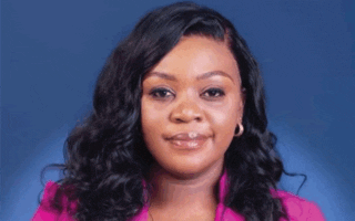 Le Zimbabwe pourrait prochainement durcir l’accès des mineurs aux plateformes numériques. Le dimanche 8 mars, lors d’une intervention dans la ville de Karoi, la ministre des Technologies de l’information et de la communication, Tatenda Mavetera, a annoncé que les autorités travaillaient sur un projet visant à interdire l’utilisation des réseaux sociaux aux moins de 18 ans.