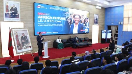 Le 27 avril 2026, l’École Supérieure de Technologie de Dakhla, en partenariat avec l’Université Ibn Zohr, a accueilli la deuxième édition de l’Africa Future Leaders Day. Organisé par EPIK Leaders autour du thème «Jeunesse africaine, diplomatie et soft power : construire l’influence de l’Afrique de demain», l’événement a rassemblé un large éventail d’acteurs : étudiants, universitaires, diplomates et responsables institutionnels.