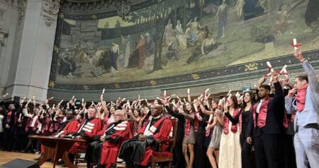 France | Remise de diplômes : l’Université Paris 1 Panthéon-Sorbonne honore Jean-Yves Ollivier en lui attribuant sa promotion 2024–2025 Dans le cadre emblématique du grand amphithéâtre de la Sorbonne, cet événement a rassemblé plusieurs personnalités engagées sur les grands enjeux africains et internationaux. Aux côtés de Jean-Yves Ollivier, sont notamment intervenus Prince Michael of Kent, patron royal de la Fondation, le Professeur Lee White, ainsi que le Dr. Zinhle Mandela-Dlamini, membre du conseil consultatif.