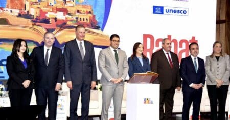 C’est sous le Haut patronage de Sa Majesté le Roi Mohammed VI que le Maroc s’apprête à vivre un événement culturel d’exception, associant le lancement officiel du programme de « Rabat Capitale mondiale du livre 2026.» (à partir du 24 avril 2026) à la tenue de la 31ᵉ édition du Salon international de l’Édition et du Livre (SIEL), du 1ᵉʳ au 10 mai 2026.