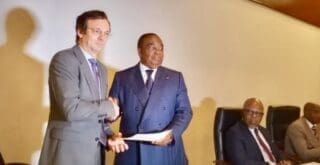 La transaction arrive ainsi à son terme dix mois après la signature de la convention de cession entre Yaoundé et le groupe bancaire français. L'opération avait reçu, début avril, le feu vert de la Commission bancaire de l'Afrique centrale (Cobac).