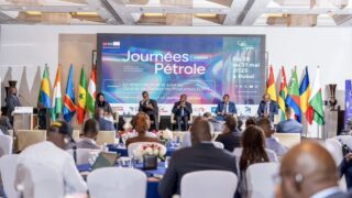 Le continent africain dispose d’importantes réserves de pétrole et de gaz, mais le potentiel géologique ne suffit plus à séduire durablement les investisseurs internationaux. Dans un marché mondial devenu plus sélectif et plus exigeant, les États africains sont désormais appelés à bâtir un environnement stable, lisible et compétitif.