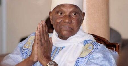 Né en 1926, Abdoulaye Wade fait partie de cette génération d’intellectuels africains formés entre le continent et la France coloniale.