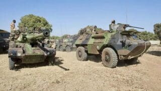 Voici le top 10 des pays importateurs d'Afrique subsaharienne sur les 42 présents sur la liste du SIPRI. En Afrique subsaharienne, Nigéria, Sénégal et Mali figurent parmi les plus grands importateurs d'armes, portant la part régionale à 13 %, selon SIPRI.