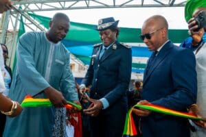 Ecobank Sénégal franchit une nouvelle étape dans sa stratégie d’inclusion financière. La banque a inauguré, mercredi 6 mai à Dakar, sa toute première agence entièrement dédiée au programme Ellever, une initiative conçue pour accompagner les femmes à chaque étape de leur parcours entrepreneurial et professionnel.