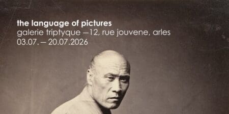 2026 une année historique célébrant le bicentenaire de la toute première photographie permanente — ce geste fondateur qui transforma la lumière en mémoire —, les Rencontres de la Photographie Marrakech traversent la Méditerranée pour poser leurs valises à Arles au cours de son rendez-vous estival majeur.