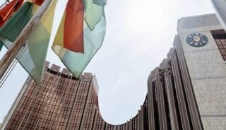 La Banque d'investissement et de développement de la CEDEAO (BIDC) franchit une étape majeure de son évolution avec l'entrée du Groupe de la Banque africaine de développement (BAD) dans son capital. Approuvée le 17 juin 2026 à Abidjan par le Conseil d'administration de la BAD, cette prise de participation de 30 millions de dollars marque la première ouverture du capital de la BIDC à une institution internationale de financement du développement.