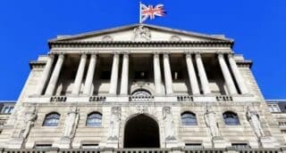 Les banques centrales prévoient une augmentation de leurs stocks d'or au cours des 12 prochains mois. Elles mettent en avant la diversification des portefeuilles et la protection contre l'inflation, selon l’enquête réalisée par le Conseil mondial de l’or.