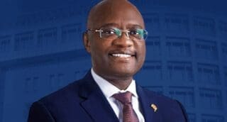 Notation | Afreximbank : Standard & Poor’s prend à contrepied Fitch La notation BBB+ assortie d'une perspective stable, est un cran au-dessus de la notation Baa2 de l’agence Moody's et intervient quelques mois après la rupture d’Afreximbank avec Fitch Ratings après avoir accusé l'agence de notation d'avoir mal interprété sa mission suite à une dégradation de sa note en catégorie spéculative en raison de désaccords sur le rôle de la Banque dans les restructurations de la dette du Ghana et de la Zambie.