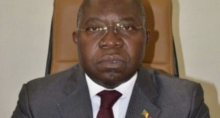 Administration territoriale | DIGI-CoR : le Cameroun cherche 92 milliards FCFA pour révolutionner ses collectivités locales Le Cameroun entend franchir un nouveau cap dans la modernisation de son administration locale. Réuni début juin à Yaoundé avec plusieurs partenaires techniques et financiers, dont le Programme des Nations unies pour le développement (PNUD) et l’ambassade d’Allemagne, le ministère de la Décentralisation et du Développement local (MINDDEVEL) a présenté le programme DIGI-CoR (Digitalisation des Collectivités et Résilience).