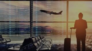 Au milieu de cette activité se trouvent les aéroports. C'est le point de passage obligé et quasiment monopolistique si l'on veut se rendre dans une ville en avion. Leur position est suffisamment protégée pour qu'ils puissent se permettre de fixer leurs prix sans craindre la concurrence.