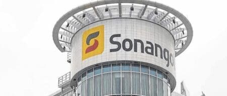 La compagnie pétrolière publique angolaise Sonangol a finalisé un financement de 2,65 milliards de dollars auprès d’un consortium composé de quatre banques étrangères. L’information a été confirmée mardi 16 juin par un porte-parole de l’entreprise à Reuters.