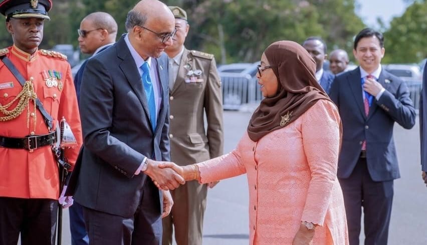 Ces MoU portent sur le développement des compétences, le commerce, l’investissement et la coopération sur le marché du carbone. Cette première visite d’un chef de l’Etat singapourien en Tanzanie « marque une étape importante dans le renforcement des relations bilatérales et le développement de la coopération entre les deux pays», souligne le communiqué du ministère tanzanien des Affaires étrangères.