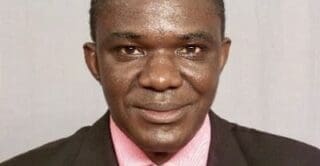Le gouvernement burkinabè accélère la mise en place de Yennenga Holding. Réuni le 29 mai en Conseil des ministres, l’exécutif a désigné l’économiste Abdoulaye Bengaly comme premier directeur général de cette société créée pour regrouper et gérer les participations de l’État dans plusieurs institutions financières stratégiques.