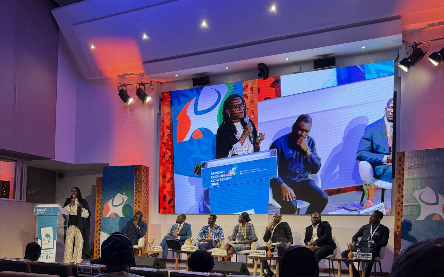 Placée sous le thème : « Renforcer l'autonomie géopolitique et la résilience commerciale de l'Afrique dans un monde multipolaire », la conférence ambitionne de définir des stratégies concrètes pour renforcer la souveraineté économique du continent face aux recompositions de l'ordre mondial. Ce fil rouge résonne avec l'actualité des tensions géopolitiques et des disruptions des chaînes d'approvisionnement.