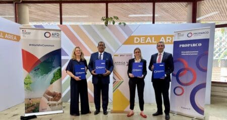 Gabon |Ferroviaire : 312 millions d’euros pour relancer le Transgabonais Le Programme de modernisation et de sécurisation (PMS) du Transgabonais entre dans une nouvelle séquence. Un accord de financement de 312 millions d'euros, soit près de 356 millions de dollars, a été signé entre Proparco, la Société financière internationale (SFI) et Setrag, concessionnaire du réseau ferroviaire gabonais.