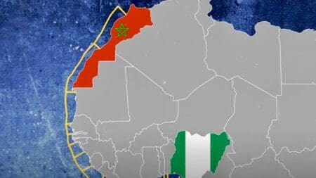 Le Maroc a entamé des discussions avec l'Export-Import Bank des États-Unis (US EXIM Bank) et la Banque mondiale afin de mobiliser les financements nécessaires à ce projet estimé à 26 milliards de dollars. L'information a été confirmée, le 25 juillet, par l'ambassadeur du Royaume aux États-Unis, Youssef Amrani, à l'agence Bloomberg, tandis que l'agence américaine de crédit à l'exportation a reconnu l'existence d'échanges préliminaires.