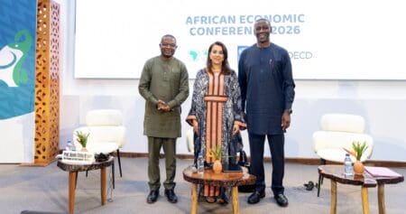 Abidjan | Politiques publiques : la Conférence économique africaine 2026 lance le Réseau africain des économistes en chef pour renforcer le leadership du continent Ce lancement, qui constitue l’une des principales retombées de l’édition 2026 de la Conférence économique africaine (CEA), intervient à un moment où les pays africains sont confrontés à une montée des tensions géopolitiques, à la fragmentation du commerce mondial, aux chocs climatiques, à l’aggravation de la dette et à l’évolution rapide de l’architecture internationale du financement du développement.