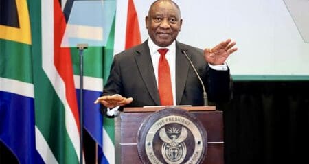 L'Afrique du Sud poursuit l'assouplissement de sa politique migratoire à l'égard de ses partenaires africains. Le ministère sud-africain de l'Intérieur a publié sa liste actualisée des pays bénéficiant d'une exemption de visa, confirmant qu'à partir de 2026, les ressortissants de 32 États africains titulaires d'un passeport ordinaire pourront accéder au territoire sud-africain sans visa préalable.