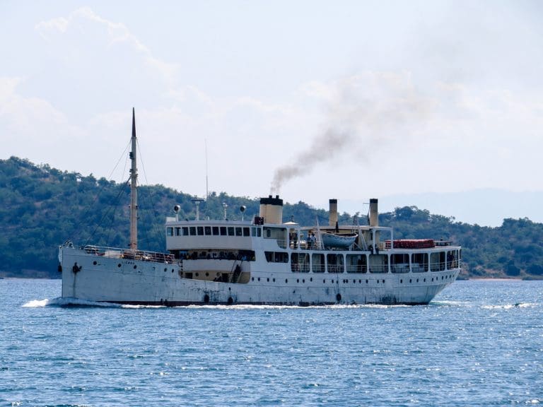 Le MV Liemba, plus vieux ferry encore en service.