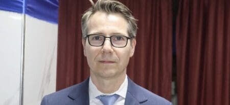Afrique sub-saharienne | Croissance : et si l’accélérateur venait de l’IA ? Alors que les économies développées et les groupes internationaux sont lancés dans une course pour tirer profit des retombées économiques de l'intelligence artificielle, les investissements dans les centres de données, les infrastructures énergétiques et les réseaux numériques explosent à l'échelle mondiale. Mais l’Afrique subsaharienne, qui est en queue de l’indice de préparation à l’IA du FMI, risque de ne capter qu’une fraction des gains potentiels si les goulets d’étranglement des infrastructures ne sont pas résolus, prévient le FMI.