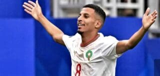 Le Maroc au rendez-vous des quarts de finale, où il pourrait y retrouver l’équipe de France jeudi quatre ans après avoir été éliminé par les Bleus en demi-finales de la précédente édition de Coupe du monde. Ce samedi, les Lions de l’Atlas, bien que bousculés par une vaillante formation canadienne lors de la première demi-heure, ont été réalistes pour faire nettement la différence en seconde période (3-0).
