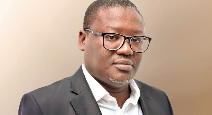 Sénégal | Senelec frappe un grand coup : 108 milliards de FCFA de dette verte débarquent à la Bourse de Luxembourg Par cette opération, la Senelec franchit un nouveau cap dans sa stratégie de financement. Le 13 juillet, l’entreprise publique a annoncé l’admission à la Bourse de Luxembourg (LuxSE) d’une émission d’obligations liées au développement durable d’un montant de 108 milliards FCFA.