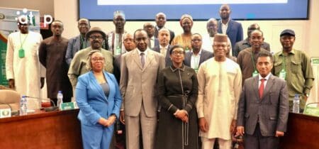 Togo accueille les 2 et 3 juillet, la première réunion du Comité de supervision économique du transport aérien de la Cédéao. Pendant deux jours, les directeurs généraux de l'Aviation civile, les gestionnaires d'aéroports, les compagnies aériennes et les fournisseurs de services de navigation aérienne de la sous-région, tiennent un mega brainstorming sous la présidence du ministre togolais des Transports, Comla Kadje.