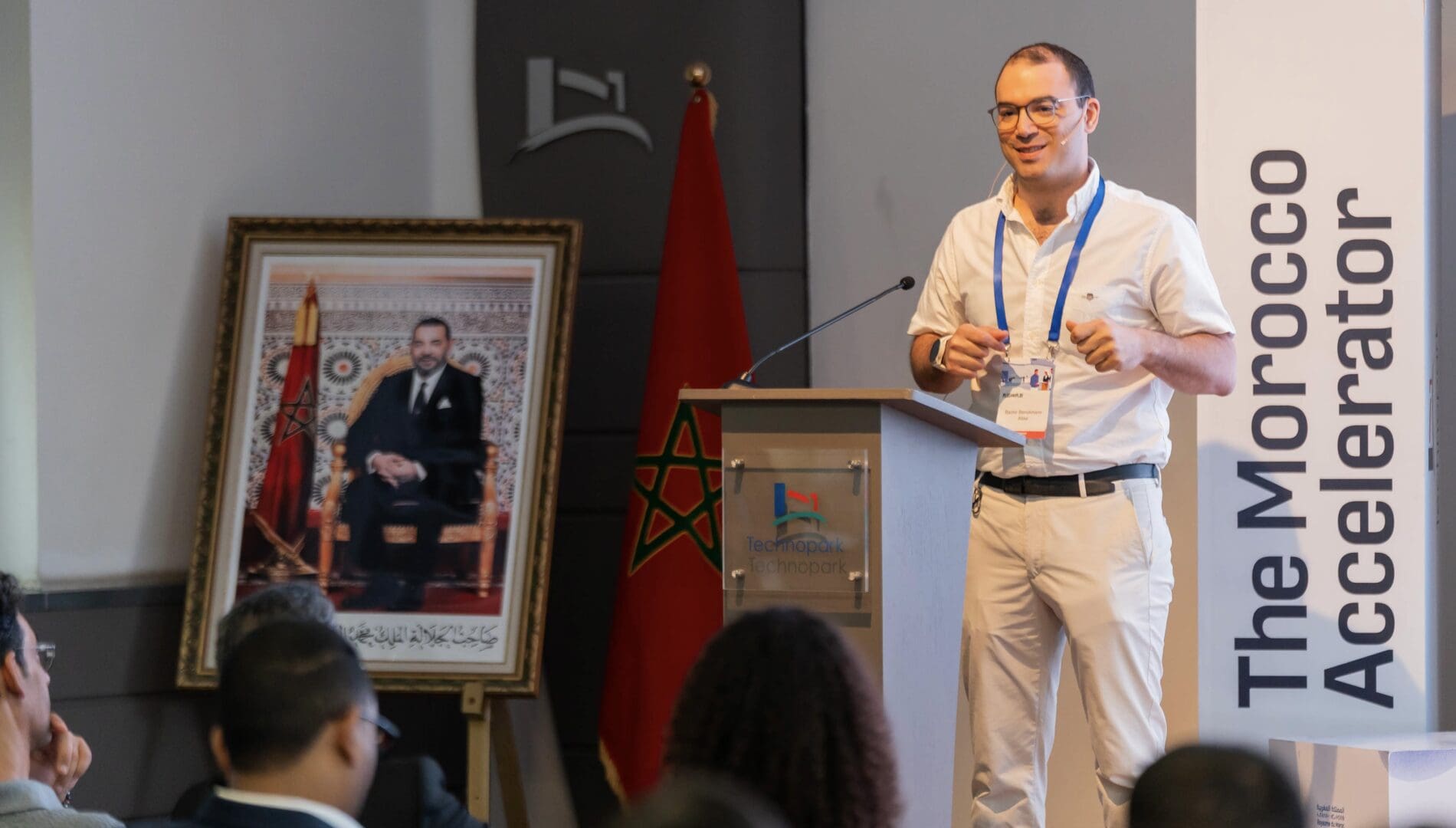 Tech | Winter Summit de Plug and Play : une startup marocaine va représenter le Royaume dans la Silicon Valley — avec une IA qui fait le métier de conseiller crédit Le 15 juillet, au Technopark de Casablanca, devant près de 150 banquiers, investisseurs et dirigeants d'entreprise, la deuxième cohorte de The Morocco Accelerator refermait trois mois d'accompagnement. Dix-neuf startups avaient été sélectionnées. Une seule est repartie avec les meilleures évaluations sur les deux critères du programme, Market Readiness et Investment Readiness : Afdal.