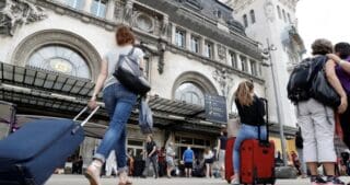 Derrière ces flux, des profils jeunes, diplômés et à hauts revenus, en quête d'une fiscalité plus douce et d'une stabilité politique que leurs pays ne leur garantissent plus.