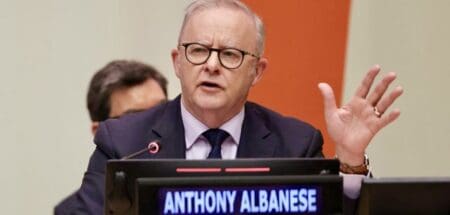 L'agent IA a accédé à des fichiers publics et non publics du service de statistiques de la santé, a indiqué M. Albanese à des journalistes à New York mercredi en marge de l'Assemblée générale des Nations unies. Selon lui, OpenAI n'a alerté le gouvernement australien qu'en septembre, en envoyant un courriel décrivant l'incident à une adresse électronique générique.