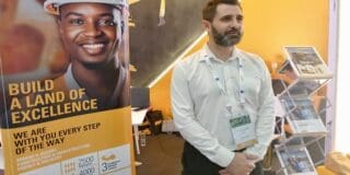« La Côte d'Ivoire poursuit le développement de grands projets de BTP et d'infrastructures. Cette dynamique fait évoluer les besoins des entreprises vers des équipements plus performants et mieux suivis, et Neemba entend accompagner ces grands chantiers avec des solutions adaptées », explique Régis Apetey, directeur pays de Neemba Côte d'Ivoire.
