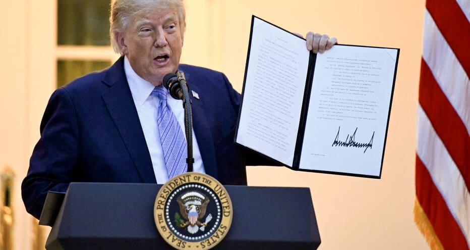 Trump | CPI : la guerre des sanctions s’étend à l’institution elle-même L’affrontement entre Donald Trump et la Cour pénale internationale (CPI) pourrait entrer dans une nouvelle phase. Selon le Wall Street Journal, qui a révélé le 20 septembre les préparatifs de l’administration américaine, Washington envisage des sanctions contre l’institution beaucoup plus vastes que celles adoptées jusqu’ici : elle ne ciblerait plus seulement certains procureurs ou magistrats, mais la Cour elle-même.