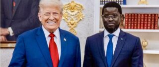 C'est une première pour le chef de l'État élu en avril 2024. Si ses prédécesseurs avaient fait de Paris leur port d'attache naturel, Diomaye Faye choisit de marquer sa différence en inscrivant son premier grand voyage officiel hors du continent dans une géographie diplomatique inédite pour le Sénégal. Washington d'abord, où il doit rencontrer des responsables de l'administration américaine et des acteurs du secteur privé.