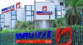 RDC | Banque : la Sofibanque franchit la barre du milliard de dollars de dépôts L'activité de financement a fortement accéléré. L'encours de crédits atteint 695,5 millions de dollars à fin 2025, contre 526 millions de dollars un an plus tôt, tandis que les dépôts s'établissent à 1,15 milliard de dollars.