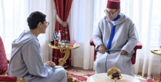 Le Palais royal de Rabat a officialisé, mardi 29 septembre, une nomination appelée à marquer l'histoire politique du Maroc. Reçue par le Roi Mohammed VI, Fatima Ezzahra El Mansouri, coordinatrice nationale du PAM, a été chargée de former le prochain gouvernement.