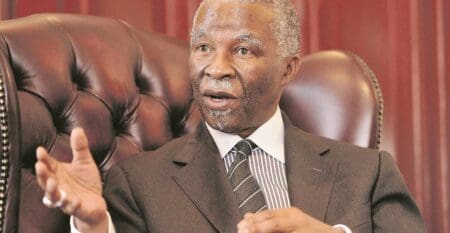 Alors que les tensions s'intensifient autour de la politique foncière, du commerce et de la géopolitique du non-alignement, Washington a laissé entendre que le dialogue traditionnel d'État à État s'essoufflait. L'envoi d'un ancien chef d'État de haut rang pourrait offrir une nouvelle voie de médiation — ou compromettre les canaux officiels.