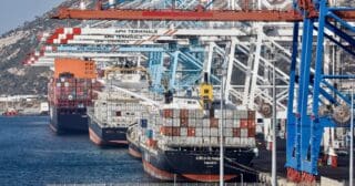 Selon le rapport Africa in Figures 2025 de l'Afreximbank, le commerce intra-africain a progressé de 5,4 % en 2024 pour atteindre 206,6 milliards de dollars. La mise en œuvre de la Zone de libre-échange continentale africaine (ZLECAf) devrait encore accélérer la cadence.