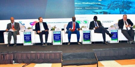 Réunis le 6 octobre à Dakar autour du financement de l’électrification, les partenaires techniques et financiers ainsi que les entreprises privées ont annoncé environ 1,52 milliard d’euros d’engagements. Le secteur privé en concentre l’essentiel, avec 1,2 milliard d’euros, contre 276 millions pour les bailleurs. Reste à connaître l’identité des investisseurs, les instruments financiers retenus et le calendrier de mobilisation des fonds.