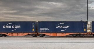 Le nouveau service démarre modestement : un train par semaine, 54 wagons, 108 équivalents vingt pieds (EVP). Mais derrière ces chiffres se cache une stratégie bien huilée. CMA CGM entend d'abord sonder le marché kényan avant d'augmenter la fréquence et de mettre en place un service retour.