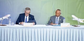 Ethiopian Airlines muscle encore son dispositif cargo. Selon Reuters, la compagnie publique éthiopienne a conclu, le 30 septembre, un accord avec Boeing portant sur dix appareils : huit 777-8F, le futur cargo long-courrier du constructeur américain, et deux 777 Freighter de génération actuelle.