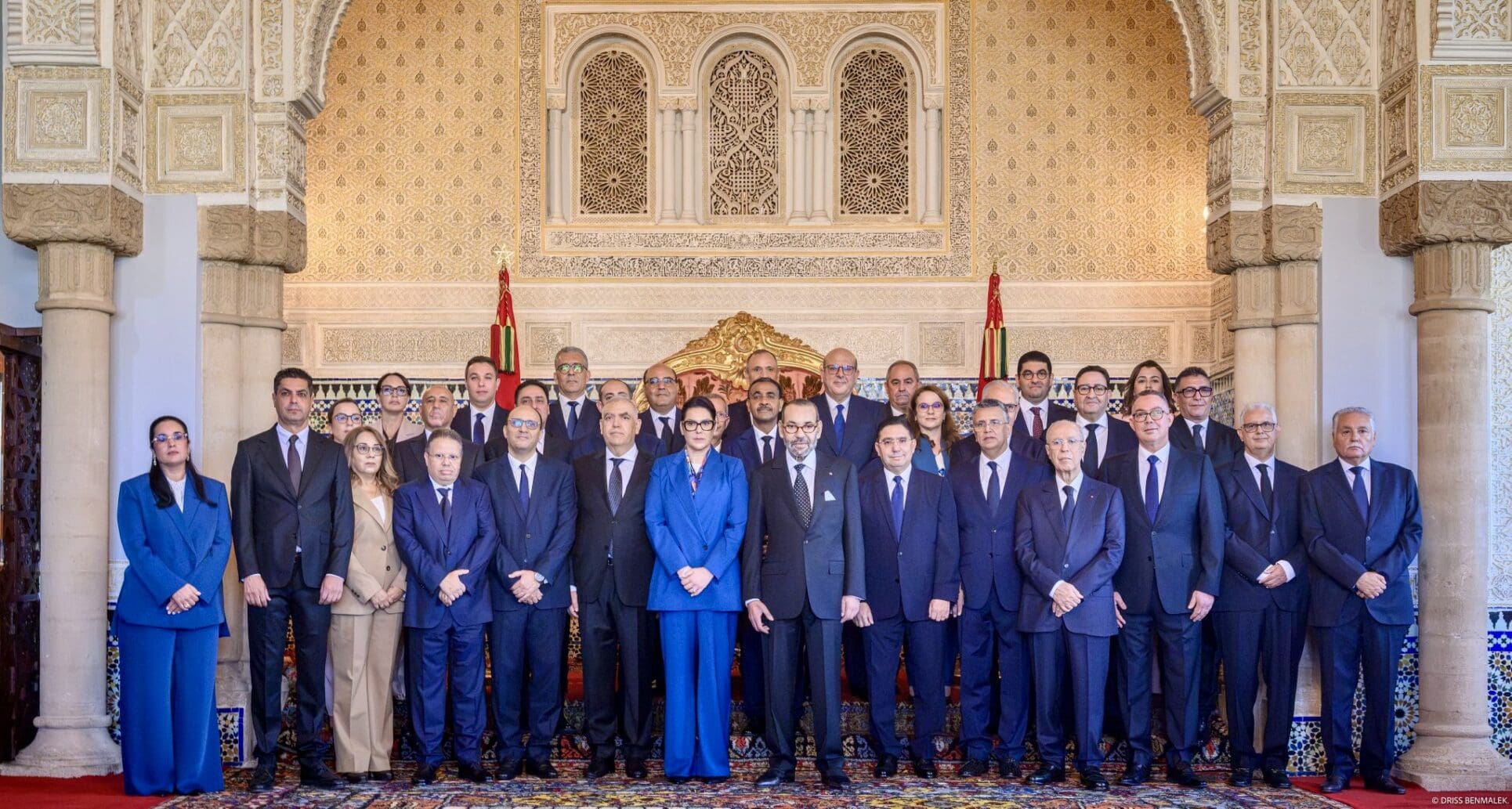 Le Maroc ouvre une nouvelle séquence politique avec l’entrée en fonction d’un gouvernement appelé à traduire les priorités du pays en actions concrètes. La cérémonie, présidée par le souverain au Palais royal de Rabat, marque l’aboutissement du processus lancé le 29 septembre, lorsque Mohammed VI avait désigné la nouvelle cheffe du gouvernement.