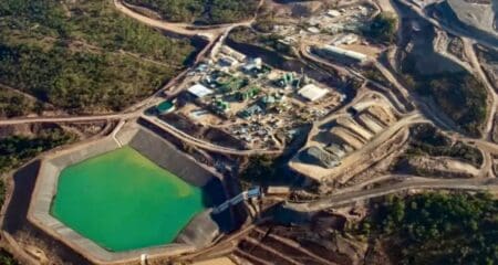 Pour le Malawi, cette perspective dépasse le seul redémarrage d’une exploitation. Selon la Banque mondiale, les exportations d’uranium ont rapporté 169,9 millions de dollars en 2013, avant de tomber à 40,4 millions en 2014, année de suspension des opérations. 